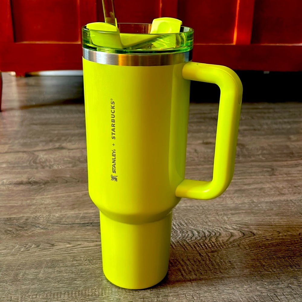 Bright Highlighter Starbucks & Stanley 40 oz